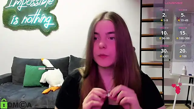 Snapshot of MiraaBloom chatting on 30, 11, 2025 MiraaBloom online show from 30, 11, 2025