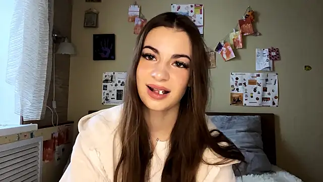 Snapshot of TheRealAnna chatting on 28, 10, 2025 TheRealAnna online show from 28, 10, 2025