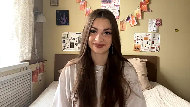 Snapshot of TheRealAnna chatting on 31, 10, 2025 TheRealAnna online show from 31, 10, 2025