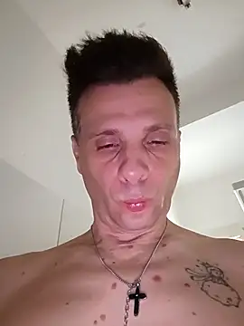 Snapshot of OffshoreCenterline3 chatting on 31, 10, 2025 OffshoreCenterline3 online show from 31, 10, 2025