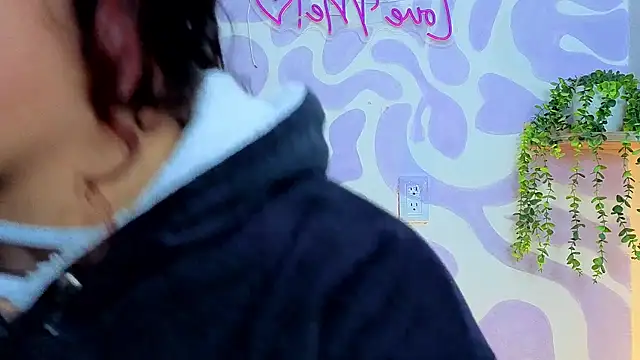 Snapshot of mia_scarlett7 chatting on 12, 6, 2026 mia scarlett7 online show from 12, 6, 2026