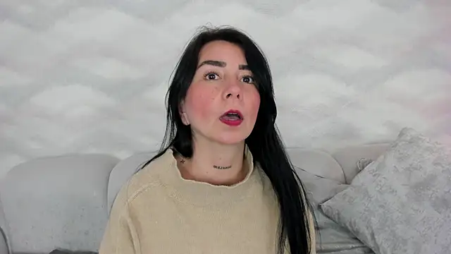 Snapshot of AnnieLove_ chatting on 19, 11, 2025 AnnieLove online show from 19, 11, 2025