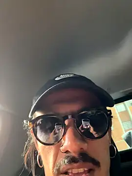 Snapshot of caiiobahia chatting on 10, 11, 2025 caiiobahia online show from 10, 11, 2025