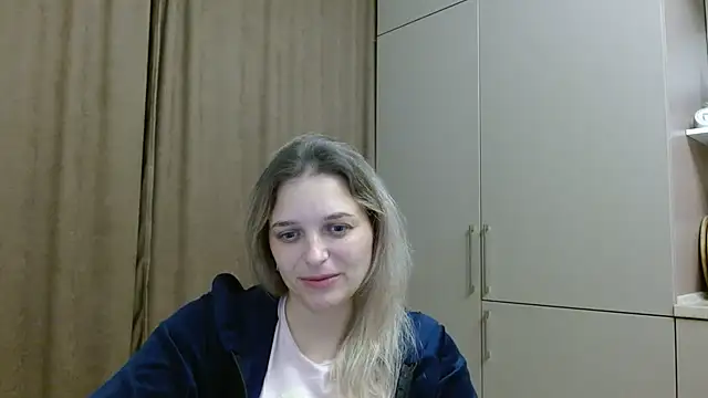 ElisSky301 online show from 18, 11, 2025