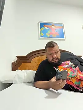 Snapshot of morfeoeros14 chatting on 22, 11, 2025 morfeoeros14 online show from 22, 11, 2025