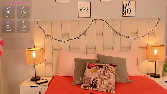 Snapshot of ameliebelle_ chatting on 3, 12, 2025 ameliebelle online show from 3, 12, 2025