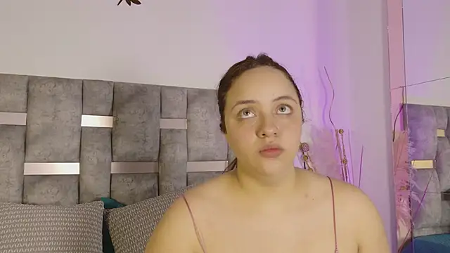 Karina Wong online show from 7, 11, 2025