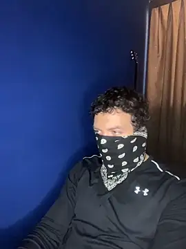 Snapshot of maxbarbaroja chatting on 17, 12, 2025 maxbarbaroja online show from 17, 12, 2025