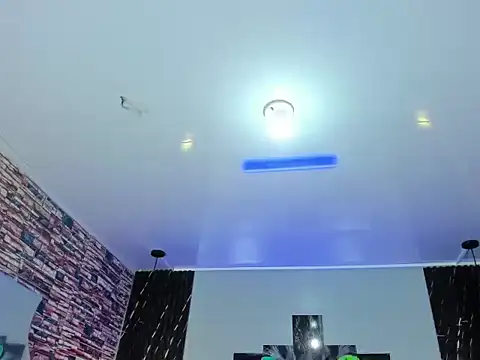 Jennfer Winson online show from 23, 11, 2025