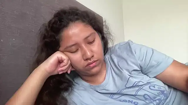 Snapshot of Kmiii21 chatting on 17, 2, 2026 Kmiii21 online show from 17, 2, 2026