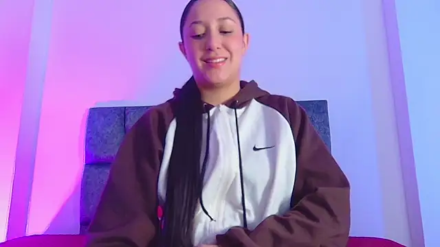 Snapshot of kittymonroe1 chatting on 5, 12, 2025 kittymonroe1 online show from 5, 12, 2025