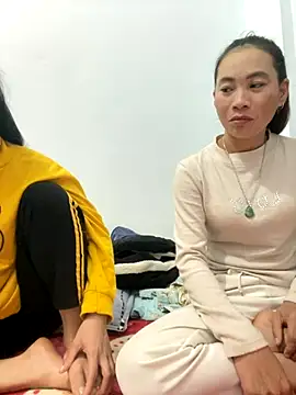 Snapshot of Irin_jo chatting on 2, 12, 2025 Irin jo online show from 2, 12, 2025