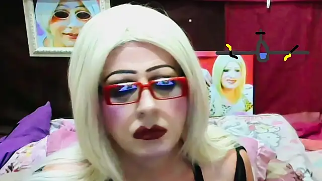 Snapshot of horni4luv chatting on 17, 4, 2026 horni4luv online show from 17, 4, 2026