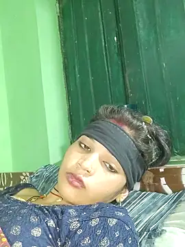 Snapshot of Bhumika_Love chatting on 28, 10, 2025 Bhumika Love online show from 28, 10, 2025