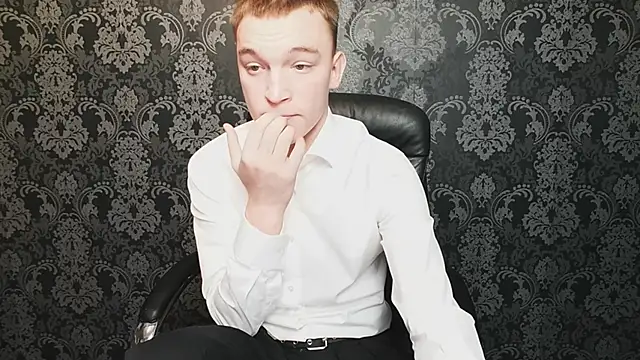 Snapshot of Derek_Banville chatting on 28, 10, 2025 Derek Banville online show from 28, 10, 2025