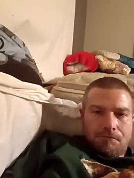 Snapshot of DadDDick925 chatting on 22, 11, 2025 DadDDick925 online show from 22, 11, 2025