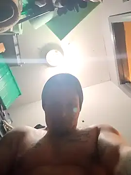 Snapshot of DadDDick925 chatting on 14, 12, 2025 DadDDick925 online show from 14, 12, 2025