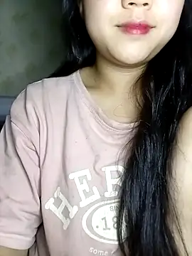 Quynhsumon online show from 14, 2, 2026