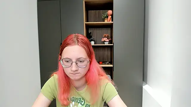 Snapshot of AdelaDelilla chatting on 23, 10, 2025 AdelaDelilla online show from 23, 10, 2025