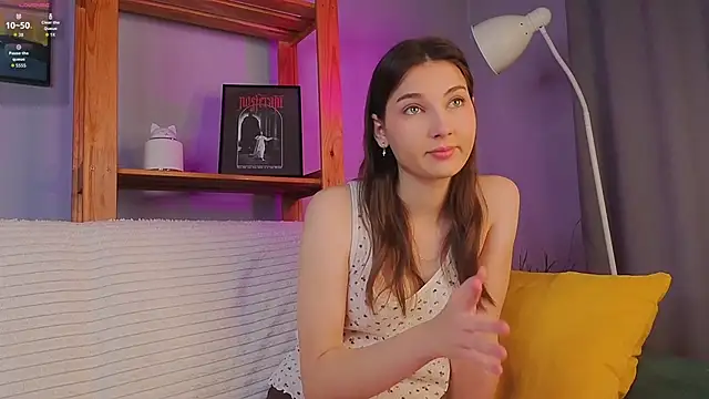 Snapshot of KateCahee chatting on 16, 12, 2025 KateCahee online show from 16, 12, 2025