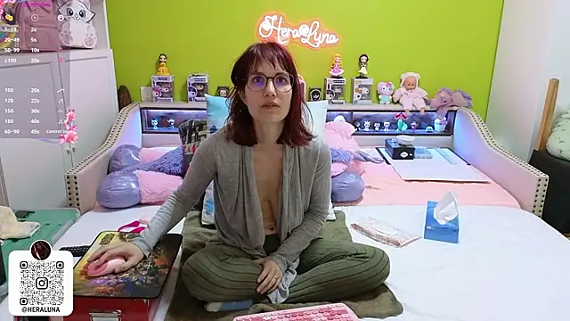  HeraLuna  online show from 13, 3, 2026