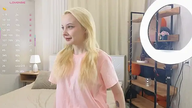 Snapshot of IraYounce chatting on 12, 11, 2025 IraYounce online show from 12, 11, 2025