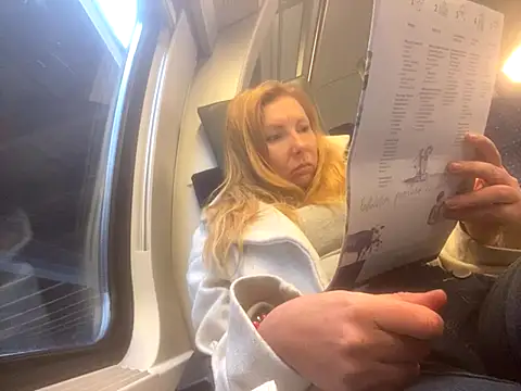 Snapshot of JeniJansi chatting on 23, 10, 2025 JeniJansi online show from 23, 10, 2025