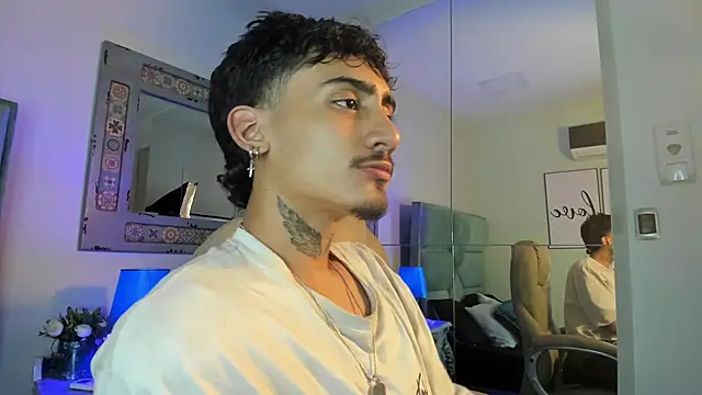 Snapshot of Mr_Strike chatting on 28, 11, 2025 Mr Strike online show from 28, 11, 2025