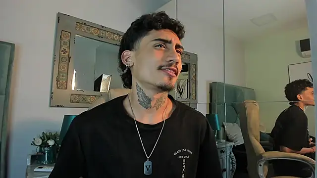 Snapshot of Mr_Strike chatting on 29, 11, 2025 Mr Strike online show from 29, 11, 2025