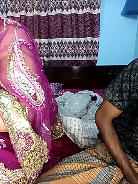 CoupleShow 432 online show from 7, 2, 2026