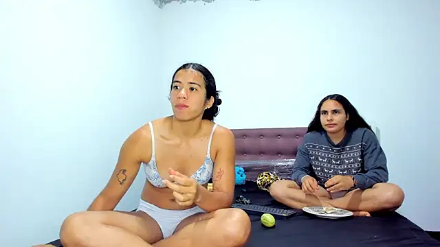 AshleyDeLuca  online show from 7, 2, 2026