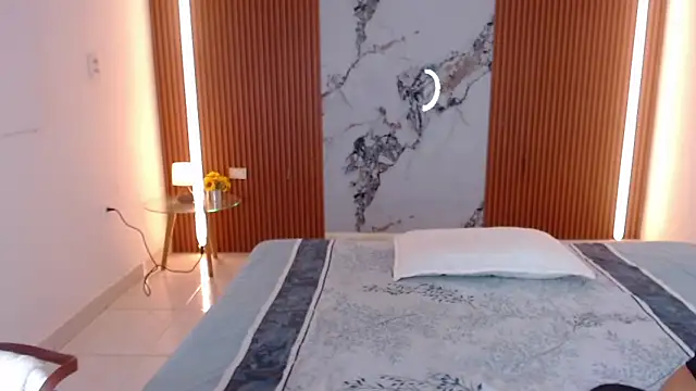 rosselyn  online show from 30, 3, 2026