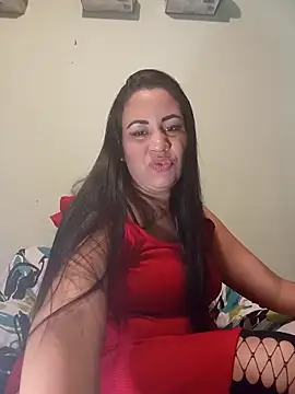 Snapshot of LeilaTaylor chatting on 6, 11, 2025 LeilaTaylor online show from 6, 11, 2025