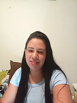 Snapshot of LeilaTaylor chatting on 12, 11, 2025 LeilaTaylor online show from 12, 11, 2025