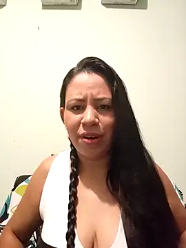 Snapshot of LeilaTaylor chatting on 14, 11, 2025 LeilaTaylor online show from 14, 11, 2025