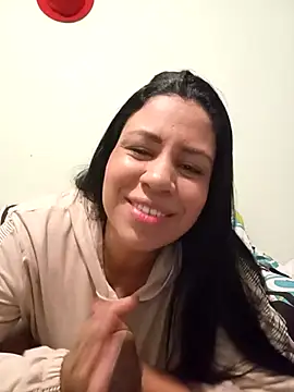 Snapshot of LeilaTaylor chatting on 4, 12, 2025 LeilaTaylor online show from 4, 12, 2025