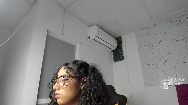 emily stars1 online show from 3, 2, 2026