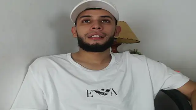 Snapshot of Maxcole_07 chatting on 8, 11, 2025 Maxcole 07 online show from 8, 11, 2025