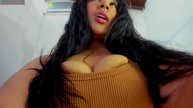 Snapshot of EmmadaSilva chatting on 27, 5, 2026 EmmadaSilva online show from 27, 5, 2026
