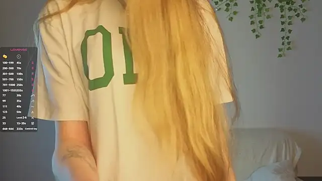 Snapshot of KissyCloud chatting on 21, 11, 2025 KissyCloud online show from 21, 11, 2025