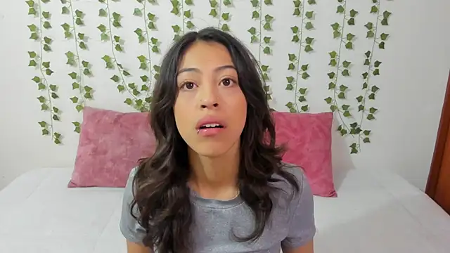 Snapshot of emily_jonessxx chatting on 15, 2, 2026 emily jonessxx online show from 15, 2, 2026