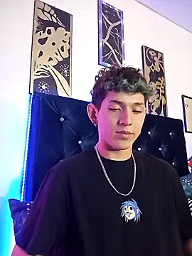 Snapshot of Yorsamm_and_friends chatting on 27, 10, 2025 Yorsamm and friends online show from 27, 10, 2025