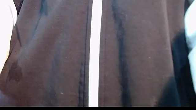 Snapshot of Yorsamm_and_friends chatting on 4, 11, 2025 Yorsamm and friends online show from 4, 11, 2025