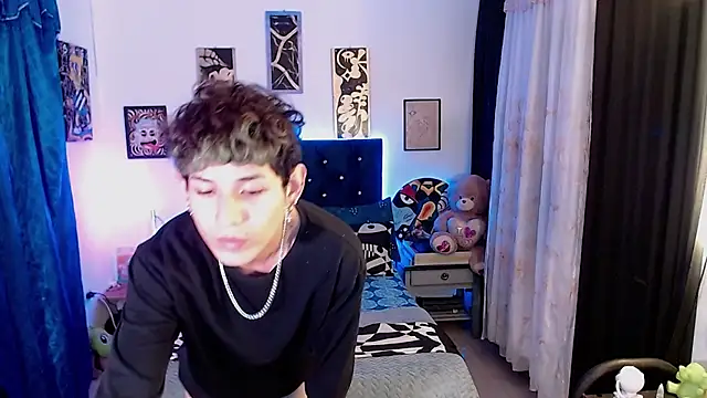 Snapshot of Yorsamm_and_friends chatting on 29, 11, 2025 Yorsamm and friends online show from 29, 11, 2025