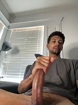 Snapshot of BigPrettyDick777 chatting on 5, 5, 2026 BigPrettyDick777 online show from 5, 5, 2026