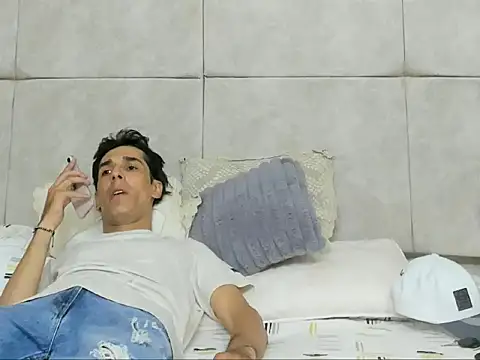 Snapshot of jupiter_333 chatting on 13, 11, 2025 jupiter 333 online show from 13, 11, 2025