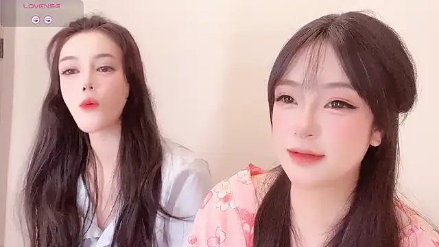 Snapshot of Follyise chatting on 29, 6, 2026 Follyise online show from 29, 6, 2026