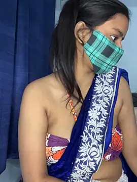 Snapshot of Cute_Marina chatting on 7, 11, 2025 Cute Marina online show from 7, 11, 2025