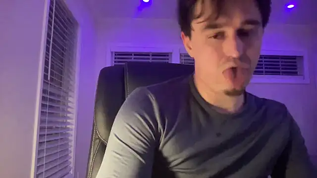 Snapshot of andrenoma427 chatting on 31, 10, 2025 andrenoma427 online show from 31, 10, 2025