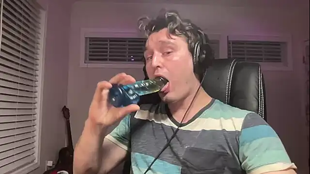 Snapshot of andrenoma427 chatting on 9, 11, 2025 andrenoma427 online show from 9, 11, 2025